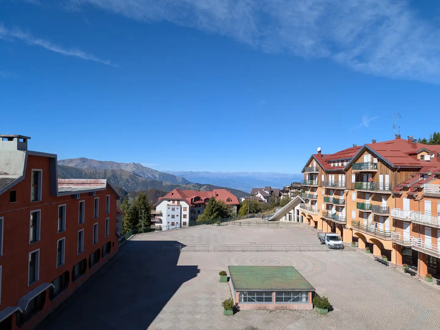 Immagine piccola numero 21 di GRANDE APPARTAMENTO