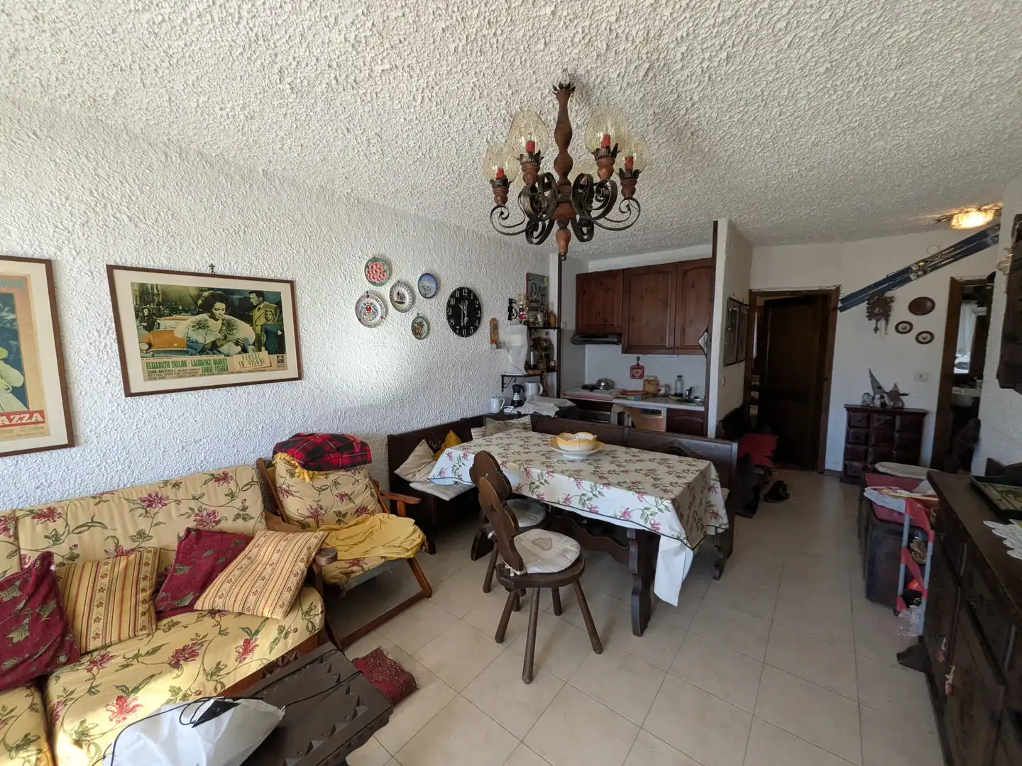 Immagine piccola numero 2 di TRILOCALE