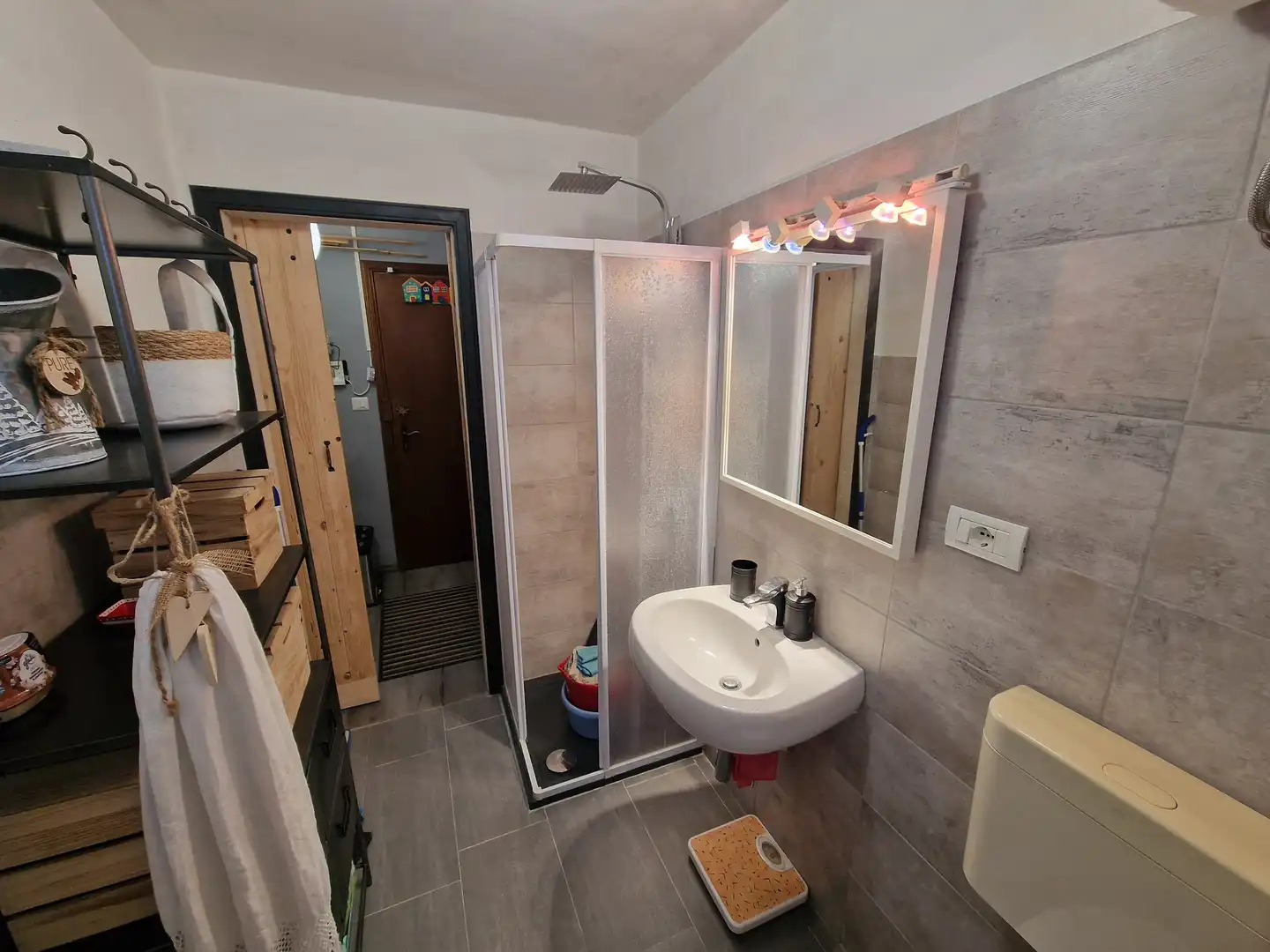 Immagine numero 10 di BILOCALE